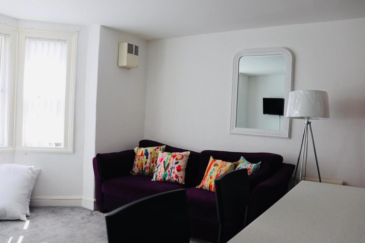Garden Flat In The Heart Of Southsea Apartment Portsmouth Bagian luar foto